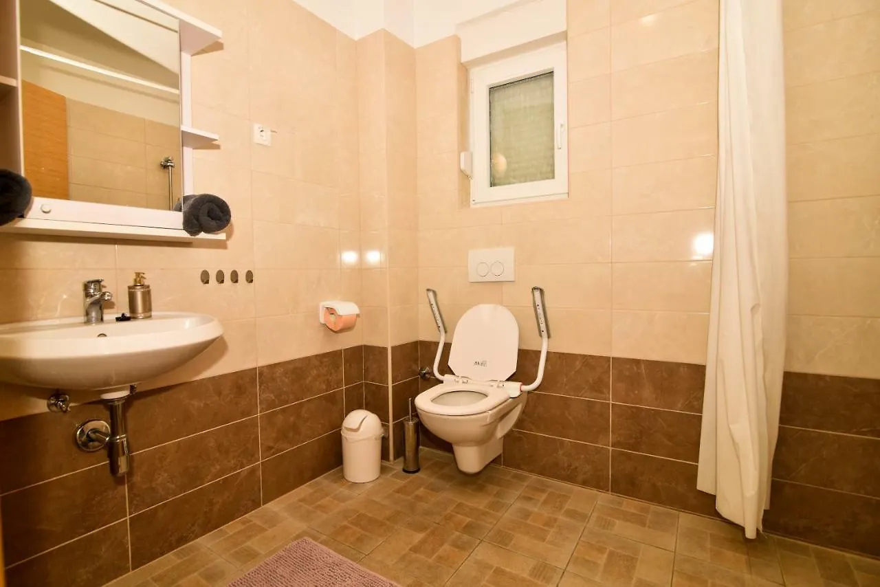 Villa Stella Diklo Apartment