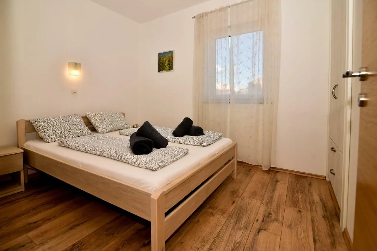 Villa Stella Diklo Apartment